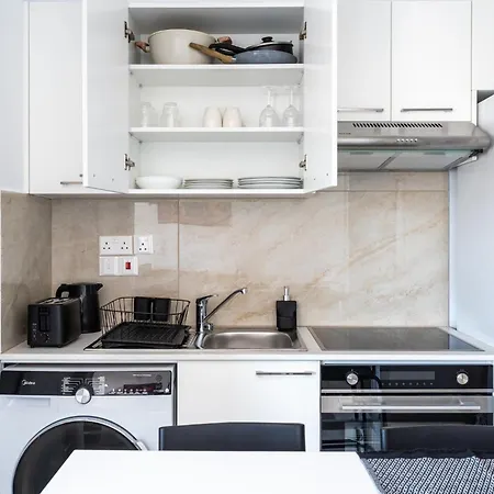 Lunar 1-bedroom * Larnaca