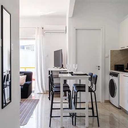 Lunar 1-bedroom * Larnaca
